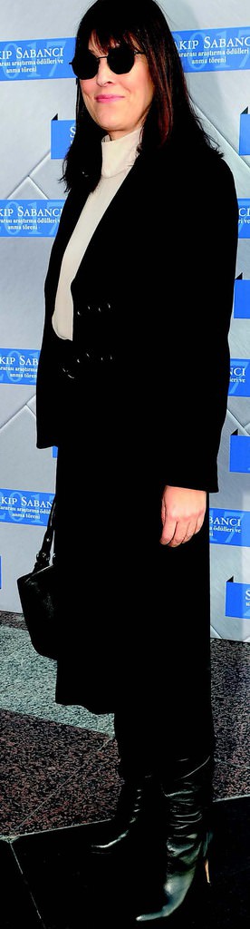 Ölüm yıldönümünde ödül töreni ile anıldı