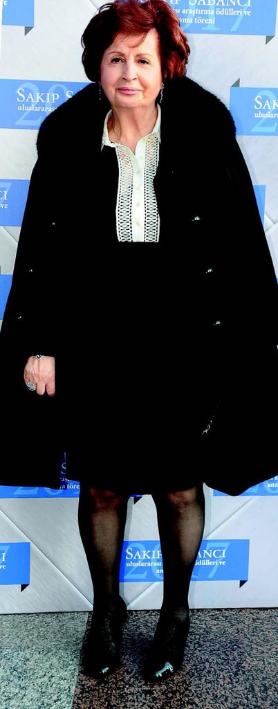 Ölüm yıldönümünde ödül töreni ile anıldı