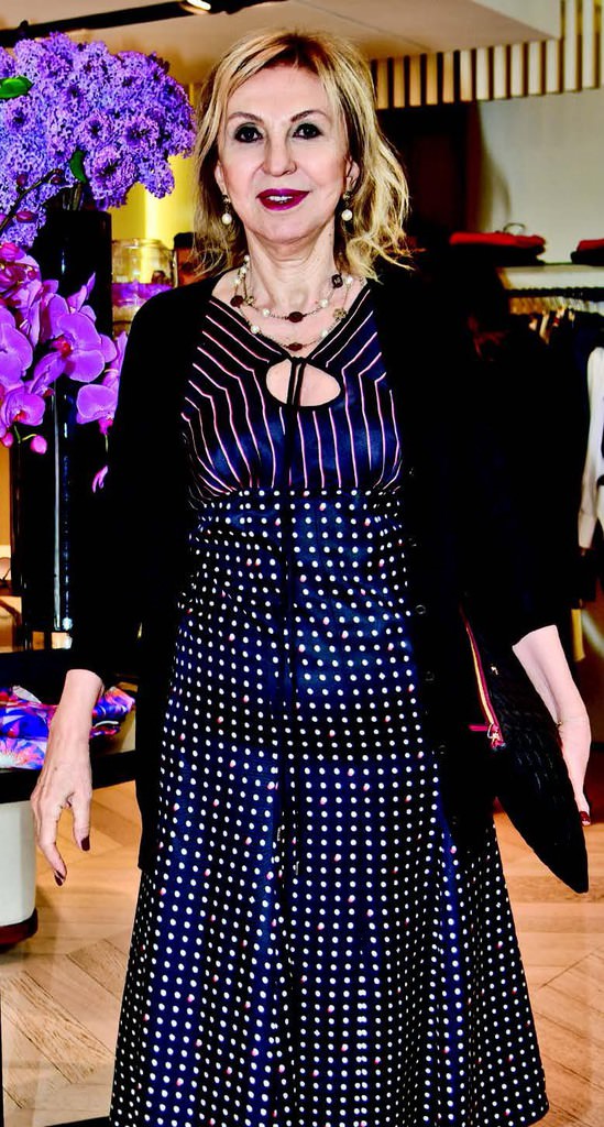 Bahar şenliğinde alışveriş keyfi