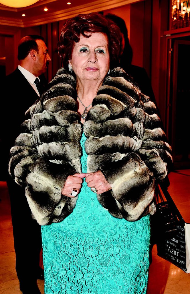 Geleneksel Polis Balosu için bir araya geldiler