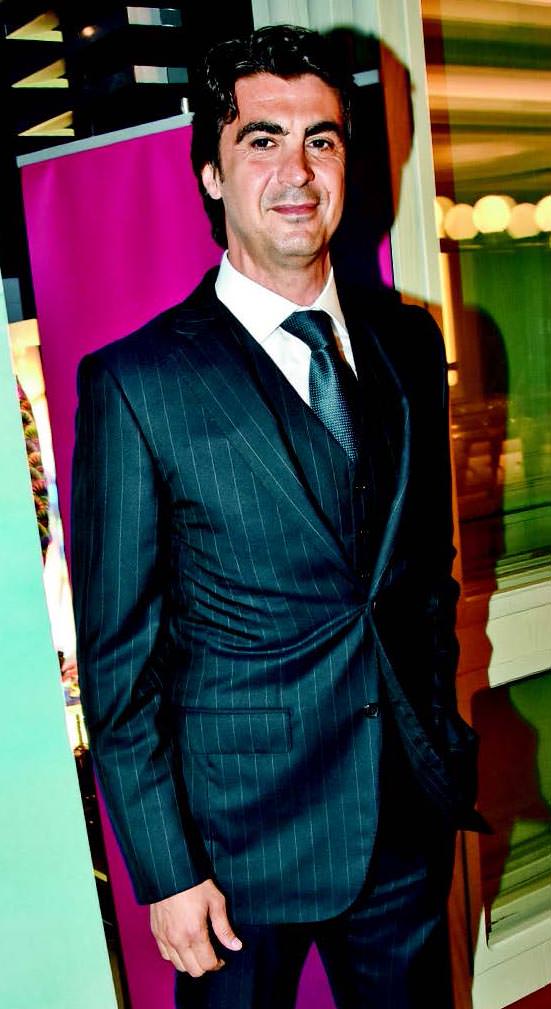 Yeni adresinde ünlü isimleri ağırladı