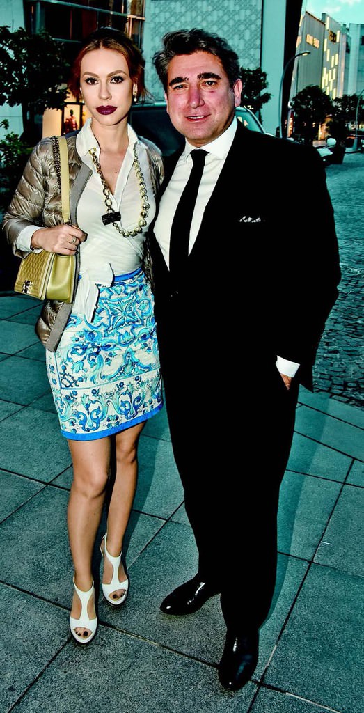 Yeni adresinde ünlü isimleri ağırladı