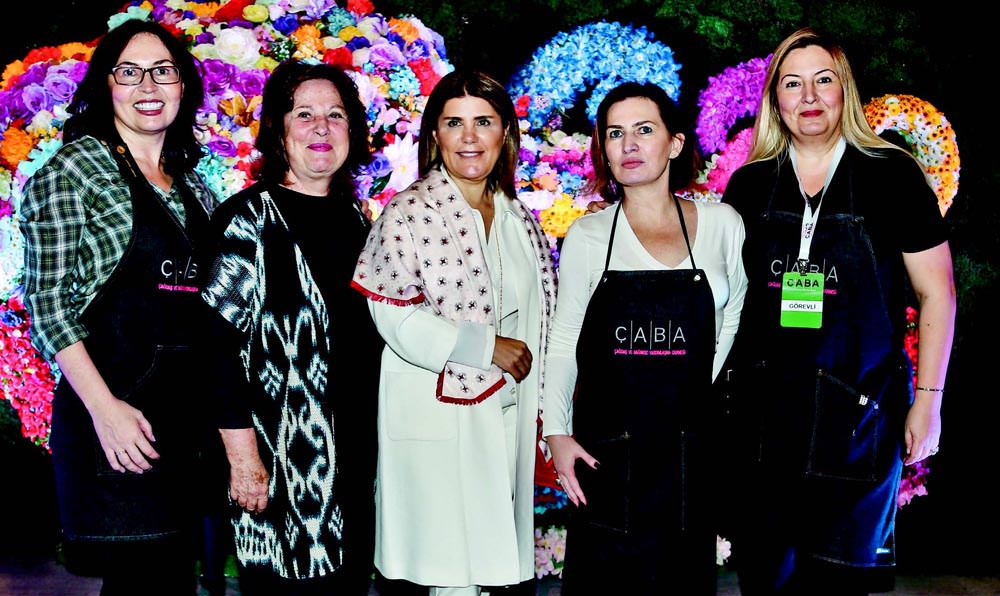 Çaba'nın alışveriş şenliği yine büyük ilgi gördü