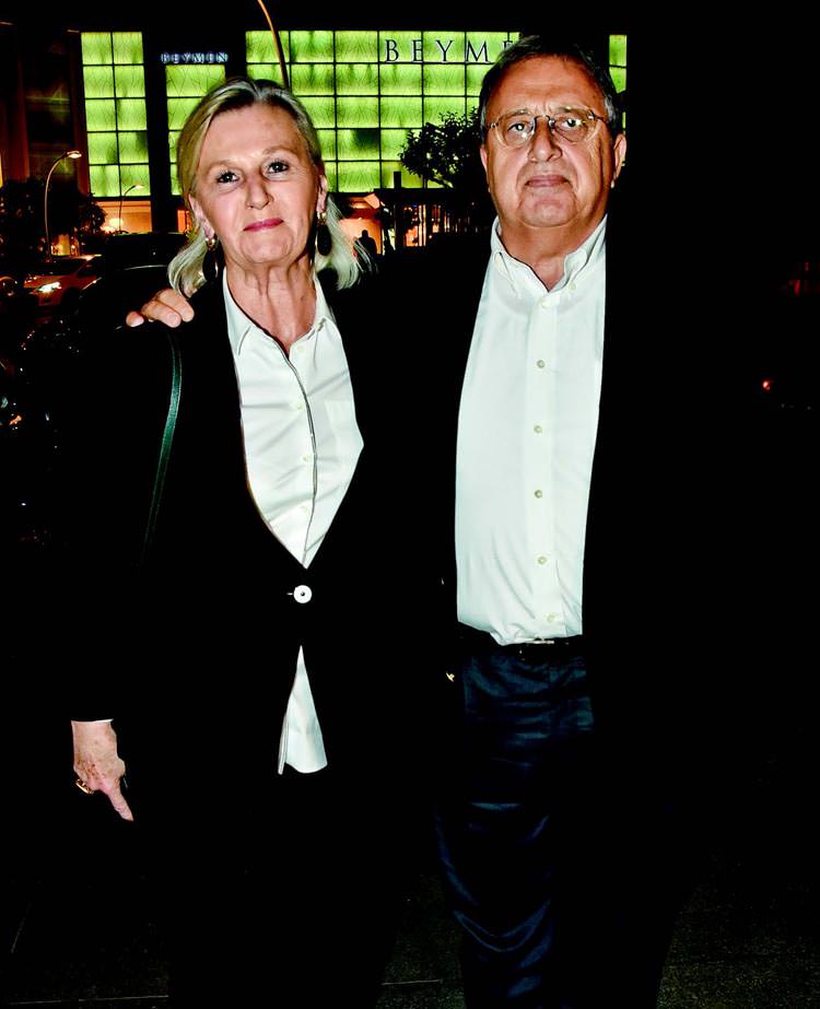 Yeni adresinde ünlü isimleri ağırladı