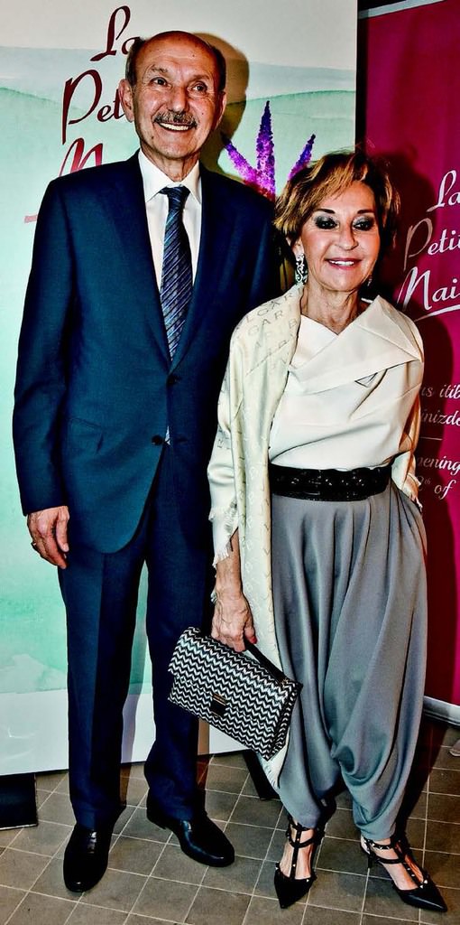 Yeni adresinde ünlü isimleri ağırladı