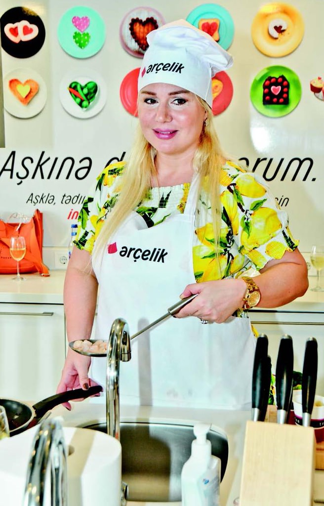 Anneler günü için mutfağa girdiler