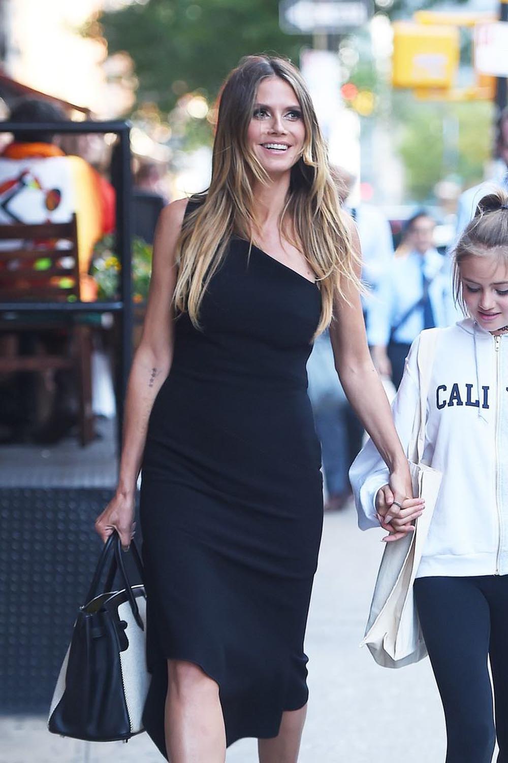 Abartılı makyajı dikkat çekti 