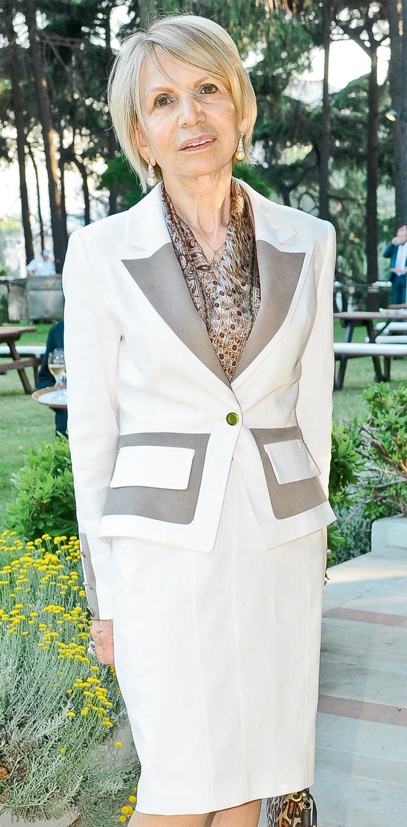 Yeni konsolosla veda daveti verdi