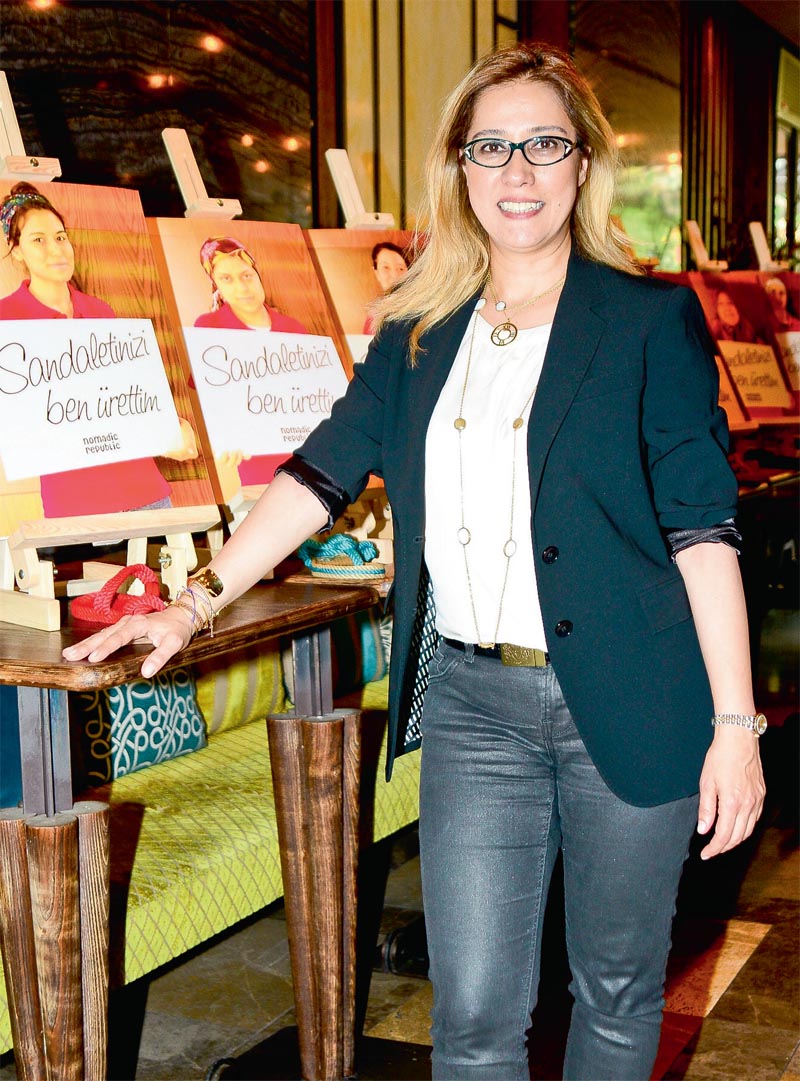 El emeği sandaletler için Nişantaşı'nda davet