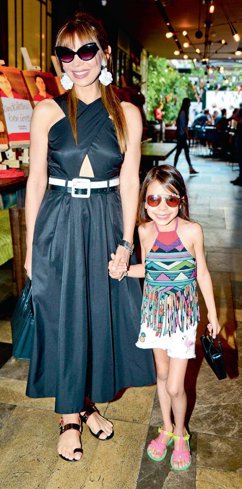 El emeği sandaletler için Nişantaşı'nda davet