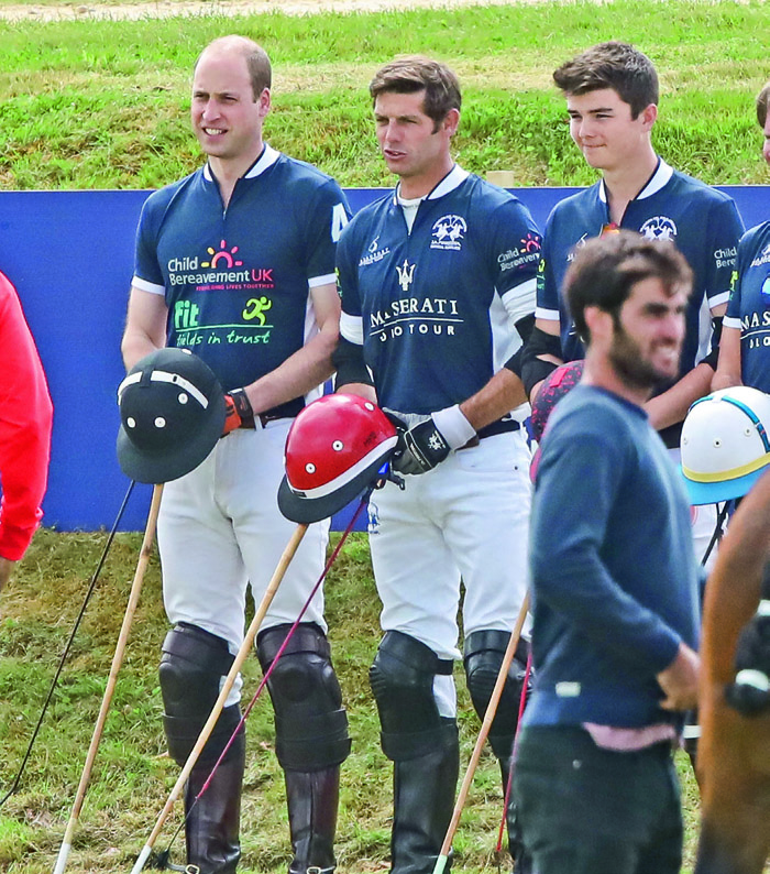 Prens William'a kuzen desteği