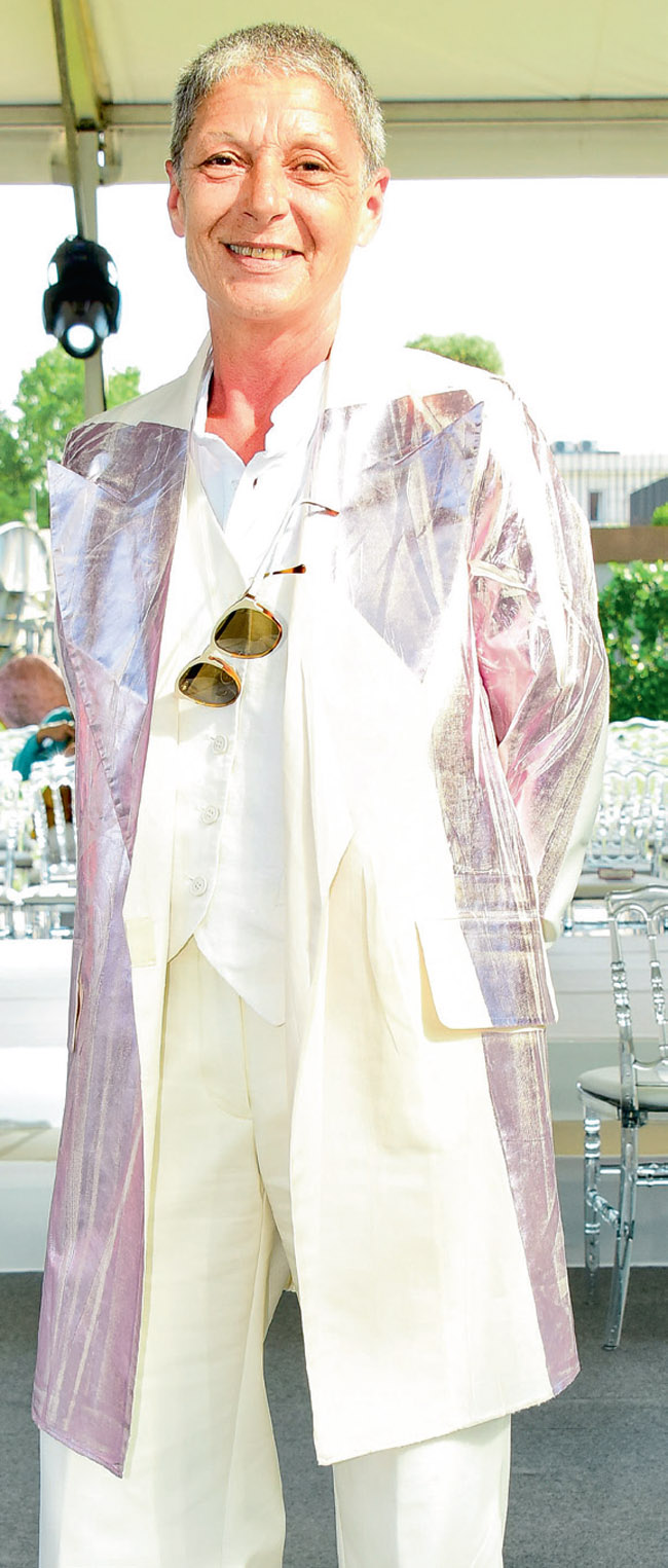 Mezunlardan çok özel bir defile