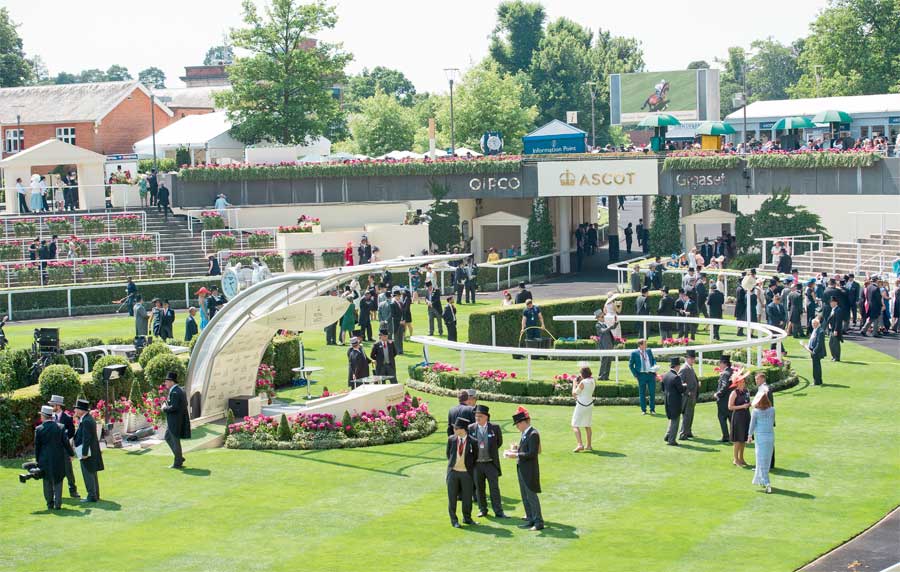 İngiliz Kraliyet Ailesi Royal Ascot'ta buluştu