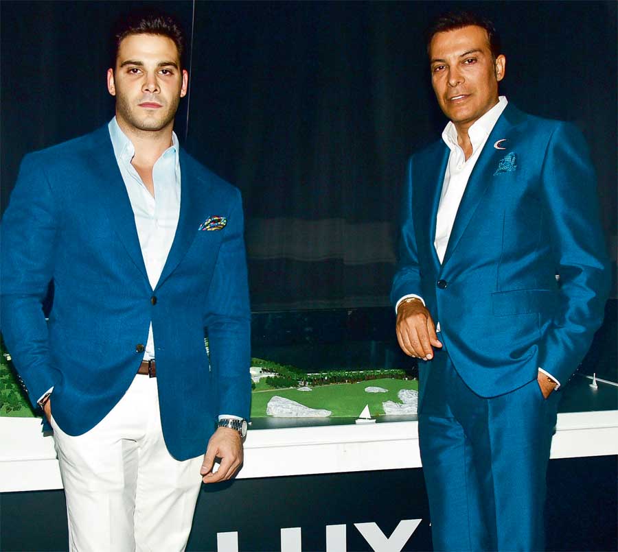 Patronlar araba davetinde buluştu