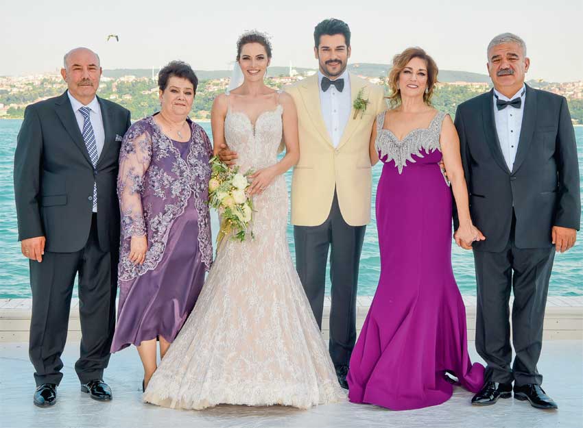 Sanat dünyasının ünlü isimleri düğünde buluştu