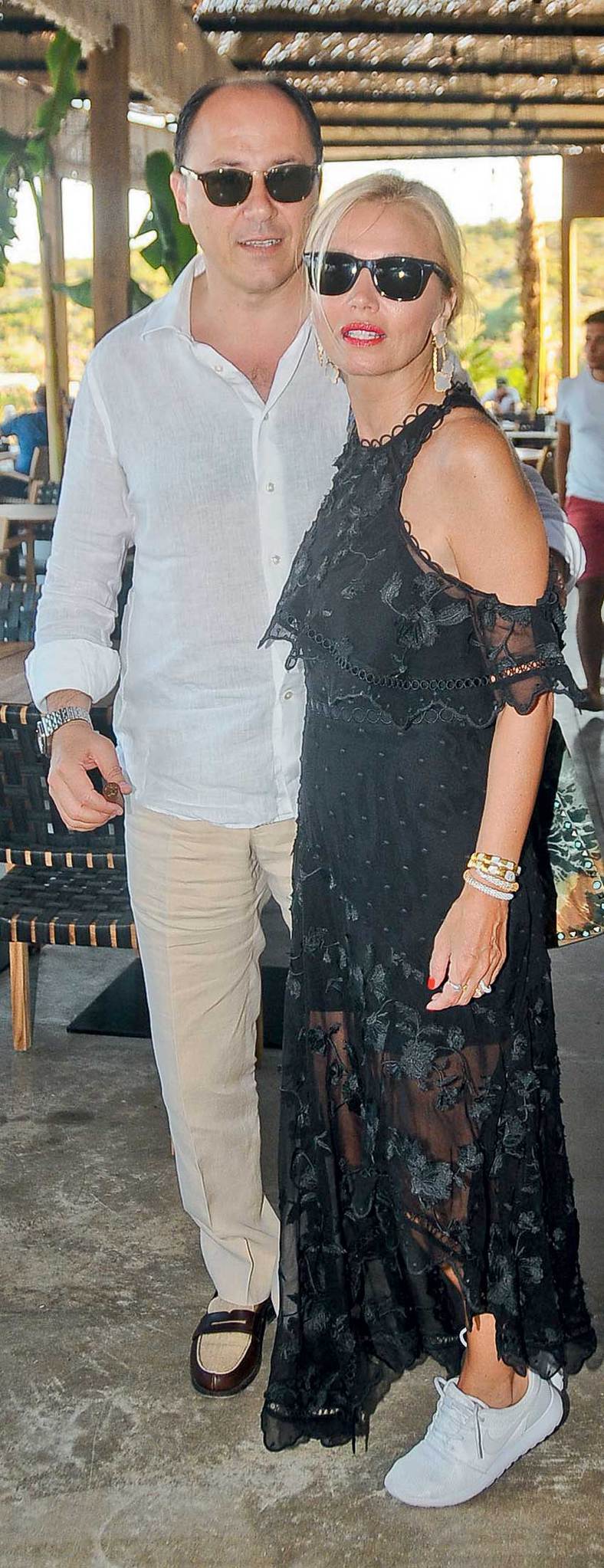 Alaçatı'da renkli açılış