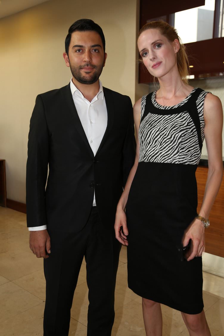 ‘Tankın önüne yatan kardeşe, çatıdan jete atlayan gençlere selam olsun’