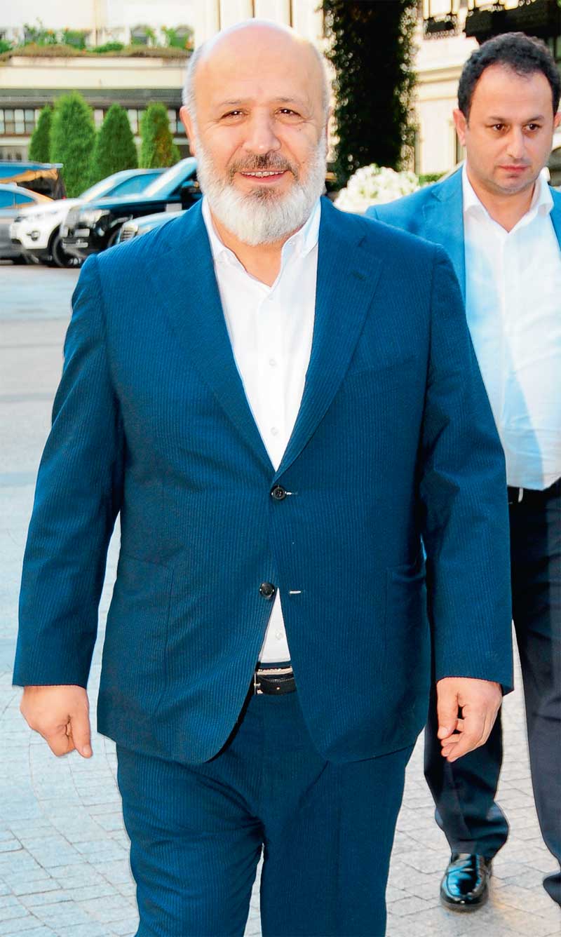 Görkemli bir düğünle evlendiler