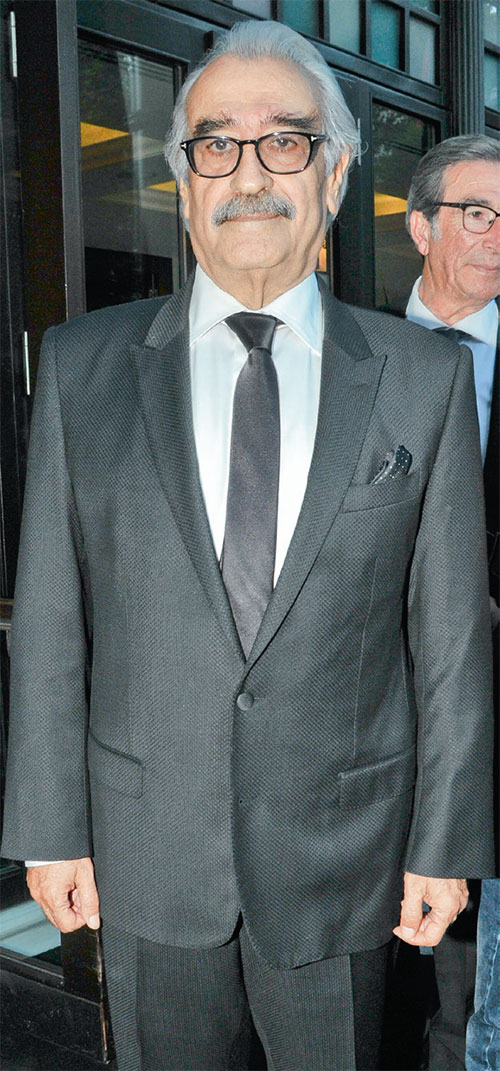 Beşiktaş Kulübü'nden siyah beyaz balo