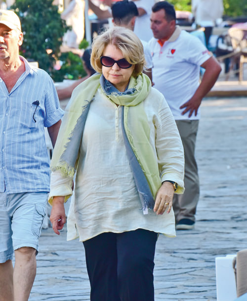 İstanbul'un elitleri Bodrum'a renk katıyor