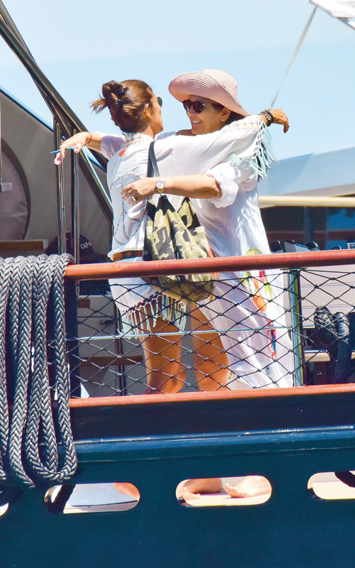 İstanbul'un elitleri Bodrum'a renk katıyor