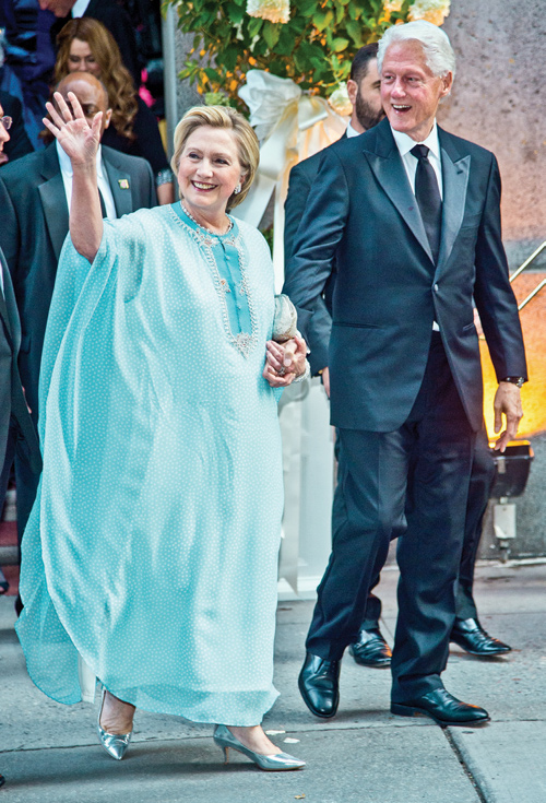 Ünlü caddede görkemli düğün