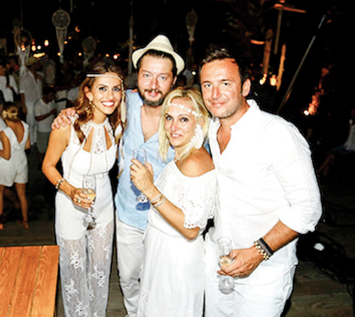 Bir gecede üç kutlama