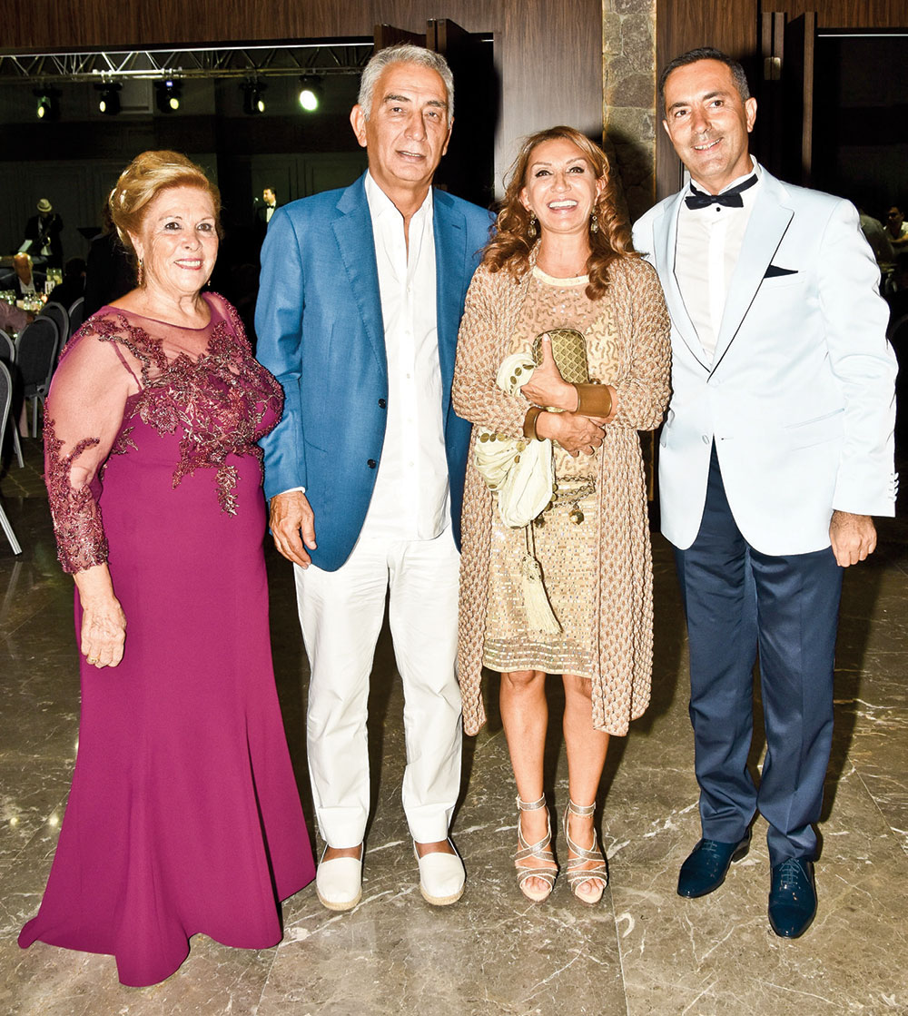 Polat Ailesi'nin mutlu günü