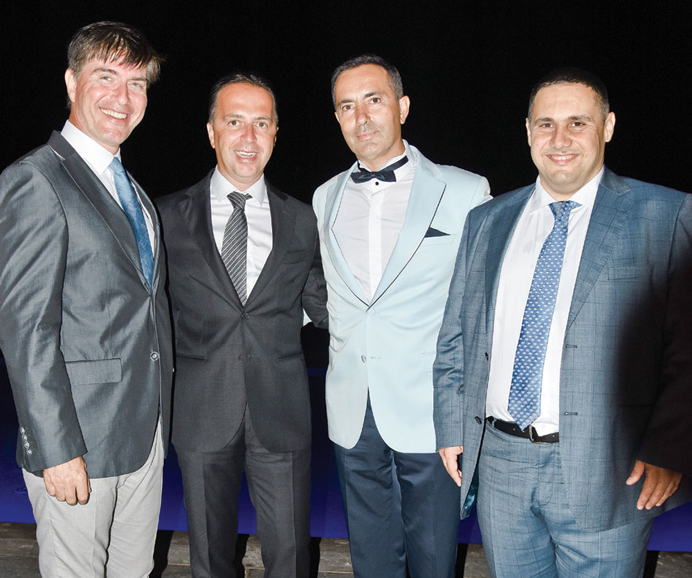 Polat Ailesi'nin mutlu günü