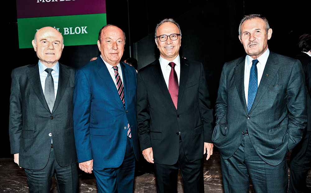 30. yıla görkemli kutlama 