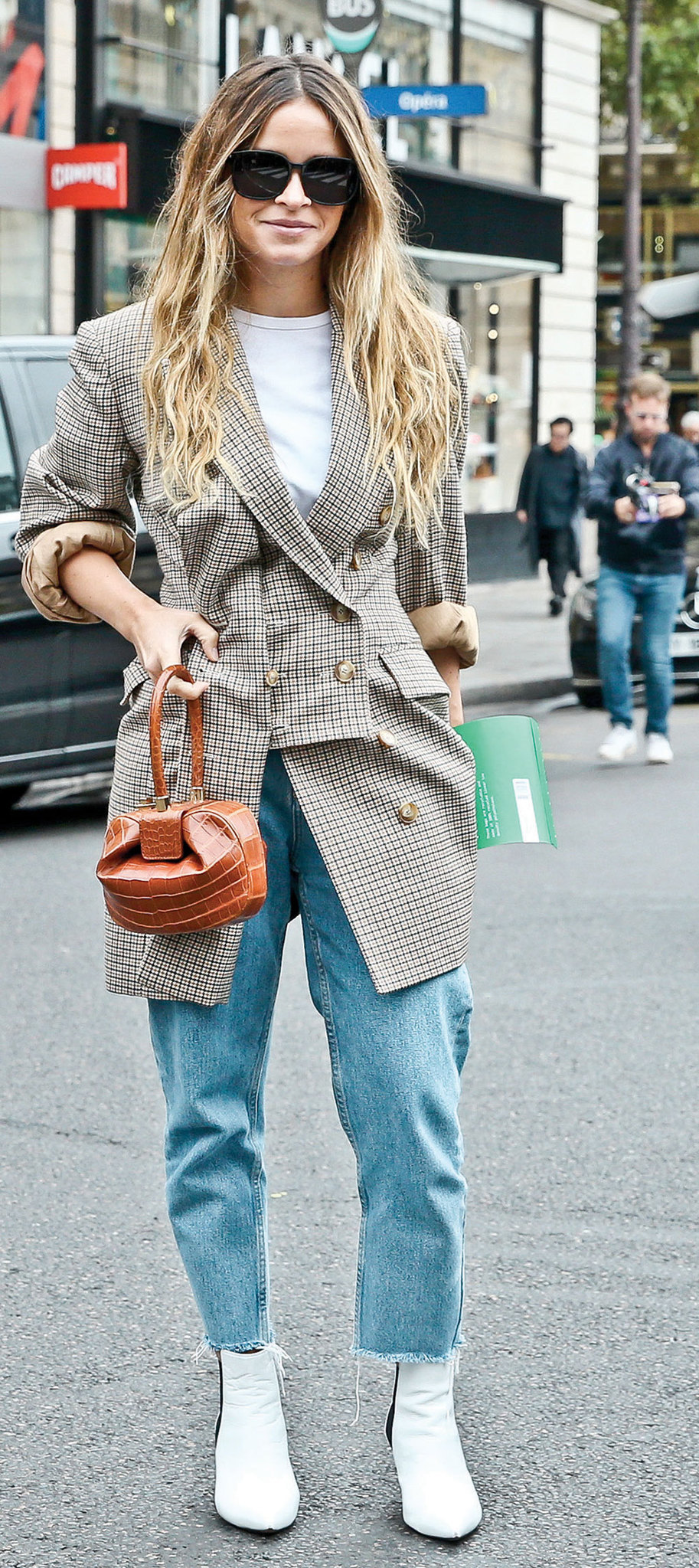 Sokak modasının yıldızları Paris'te parladı.