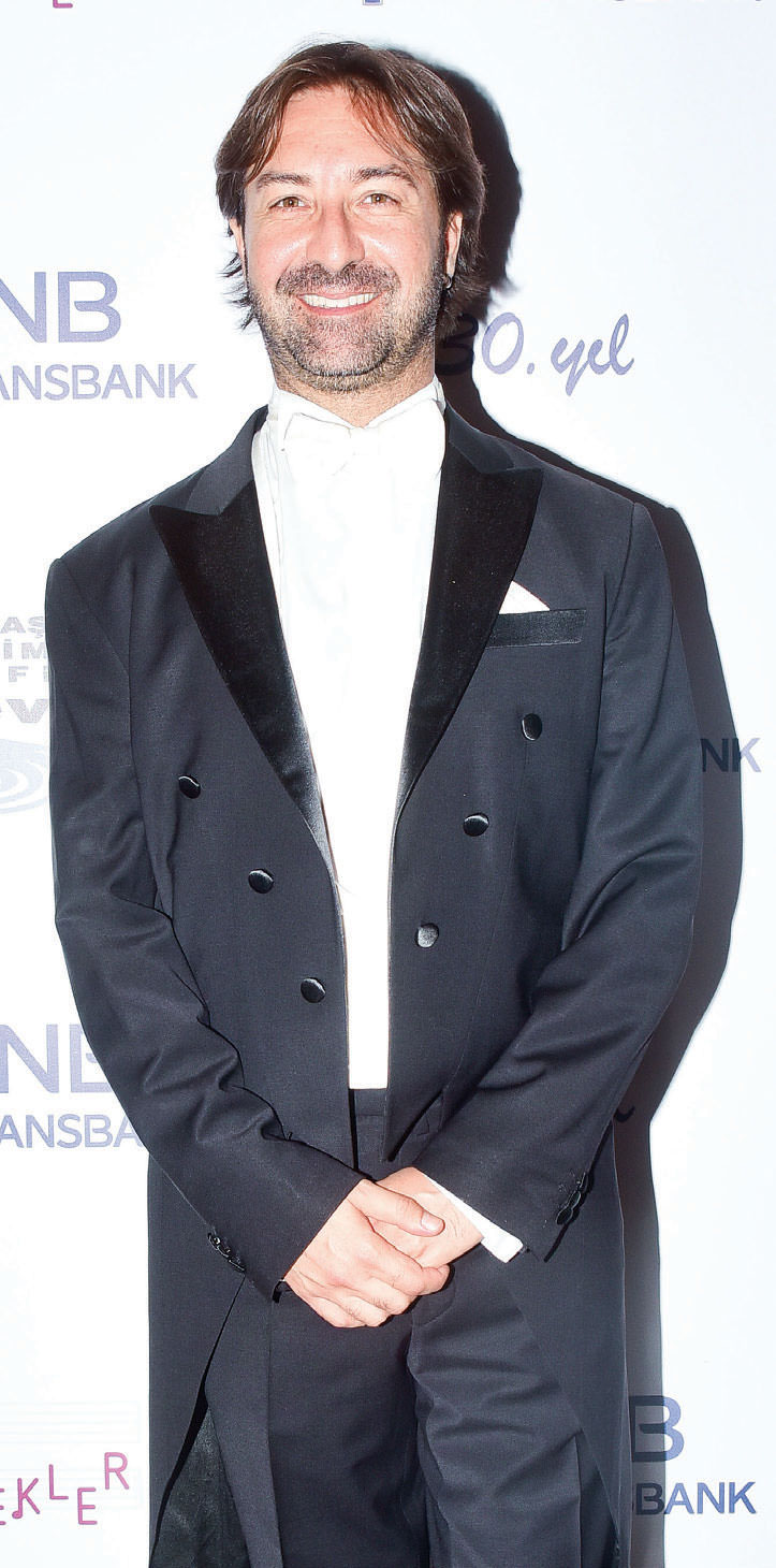 30. yıla görkemli kutlama 