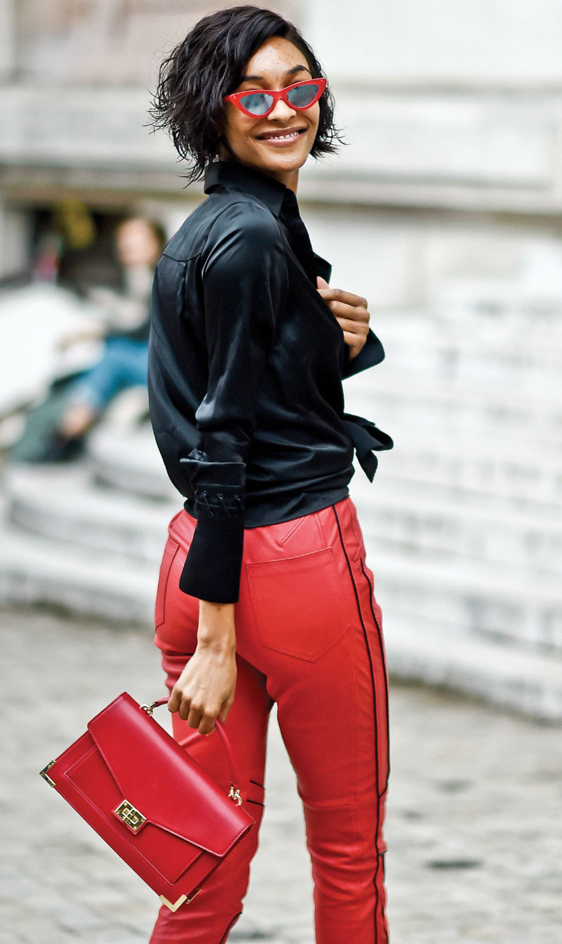 Sokak modasının yıldızları Paris'te parladı.