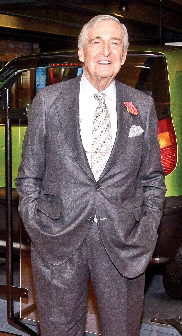 Ünlü isimler Unicef için fincan tasarladı