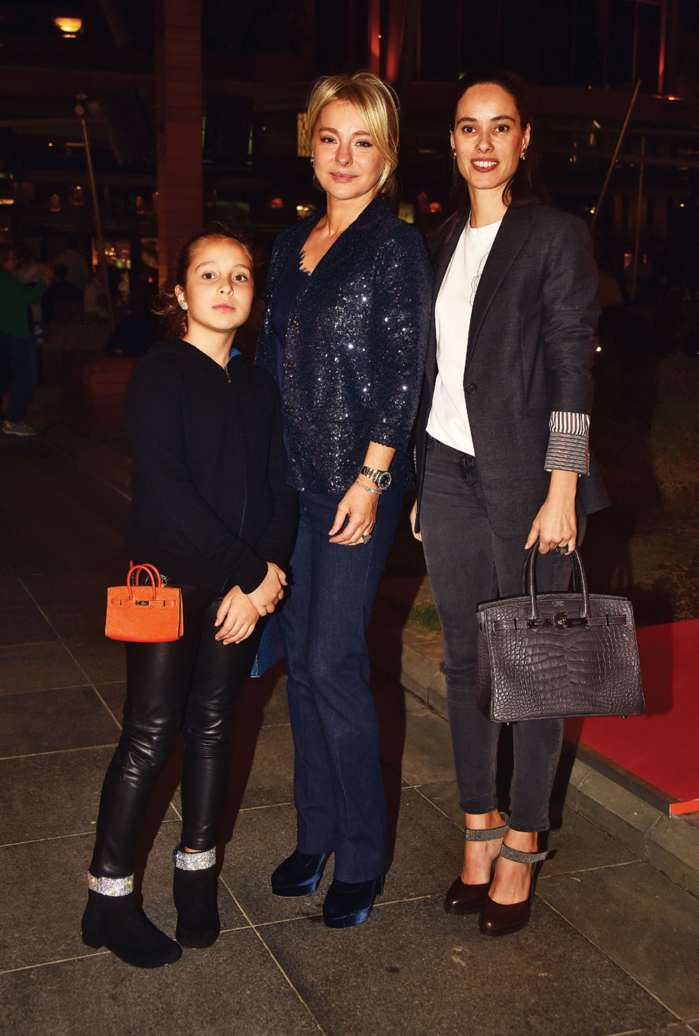 Pop-up mağazanın açılışında buluştular 