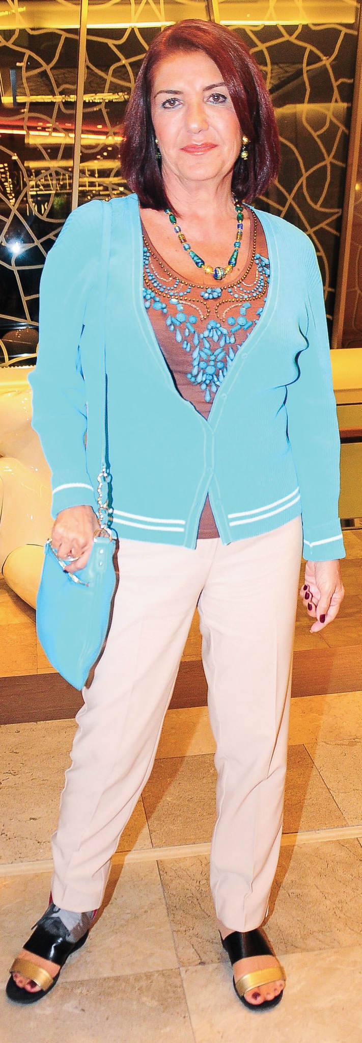 'Cosmos' sergisi moda ile sanatı bir araya getirdi