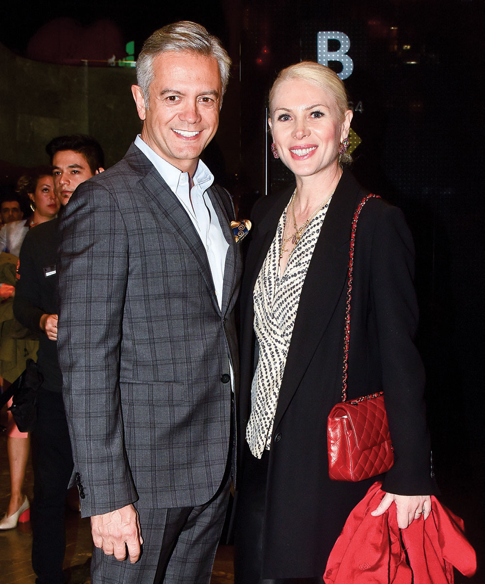 Zeki Müren'e vefa konseri