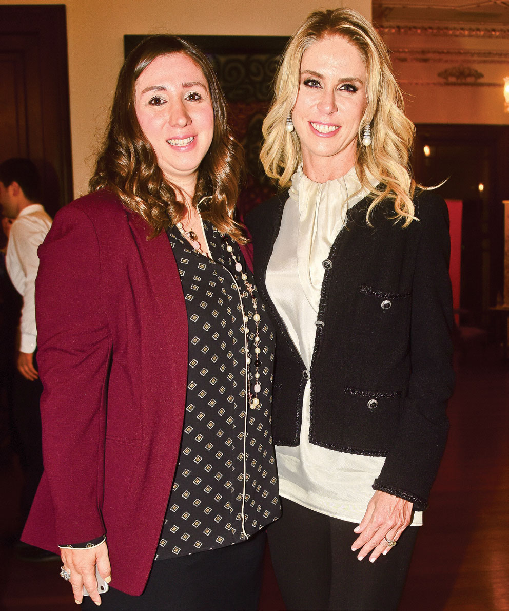 Sertifikalarını törenle aldılar