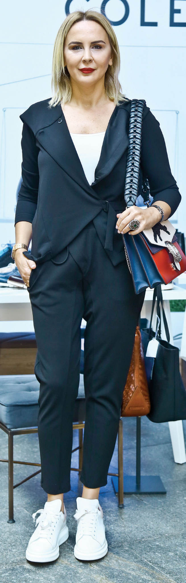 Tog'a destek için alışveriş yaptılar 