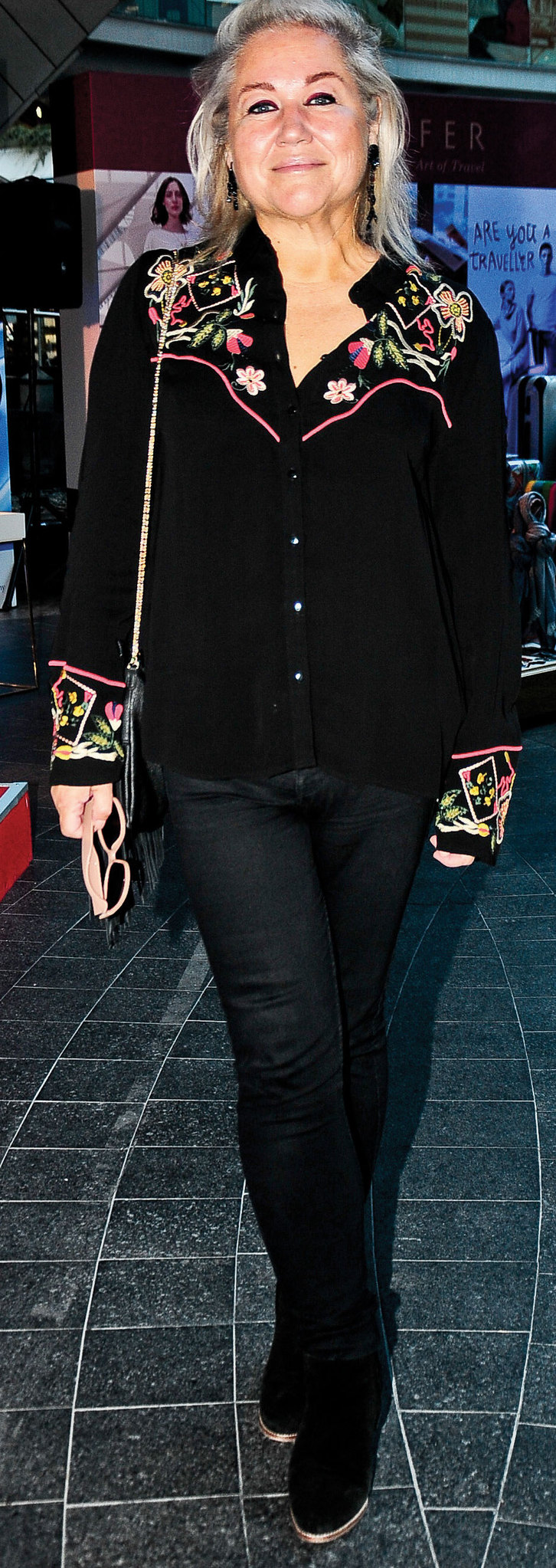 Tog'a destek için alışveriş yaptılar 