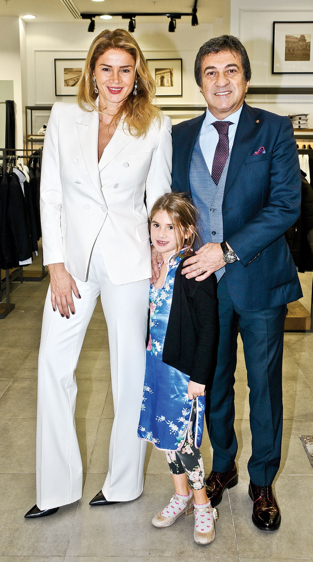 Beyrut mağazası törenle açıldı 