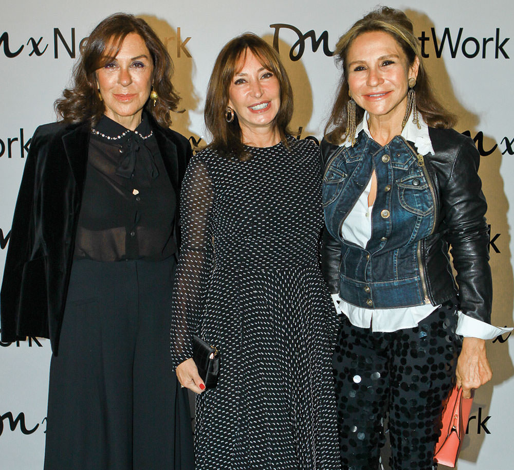 İlk koleksiyonunu özel bir davetle tanıttı