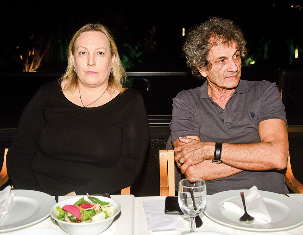 Yemek davetinde buluştular 