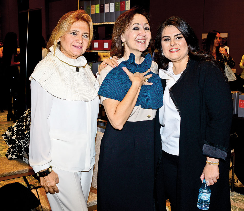 Alışveriş yapıp sohbet ettiler 