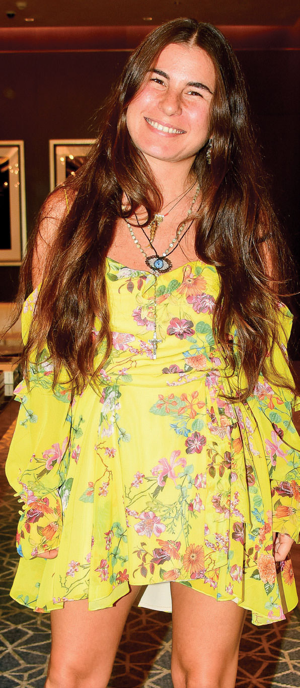 Kumaş tasarım yarışması için görkemli final 