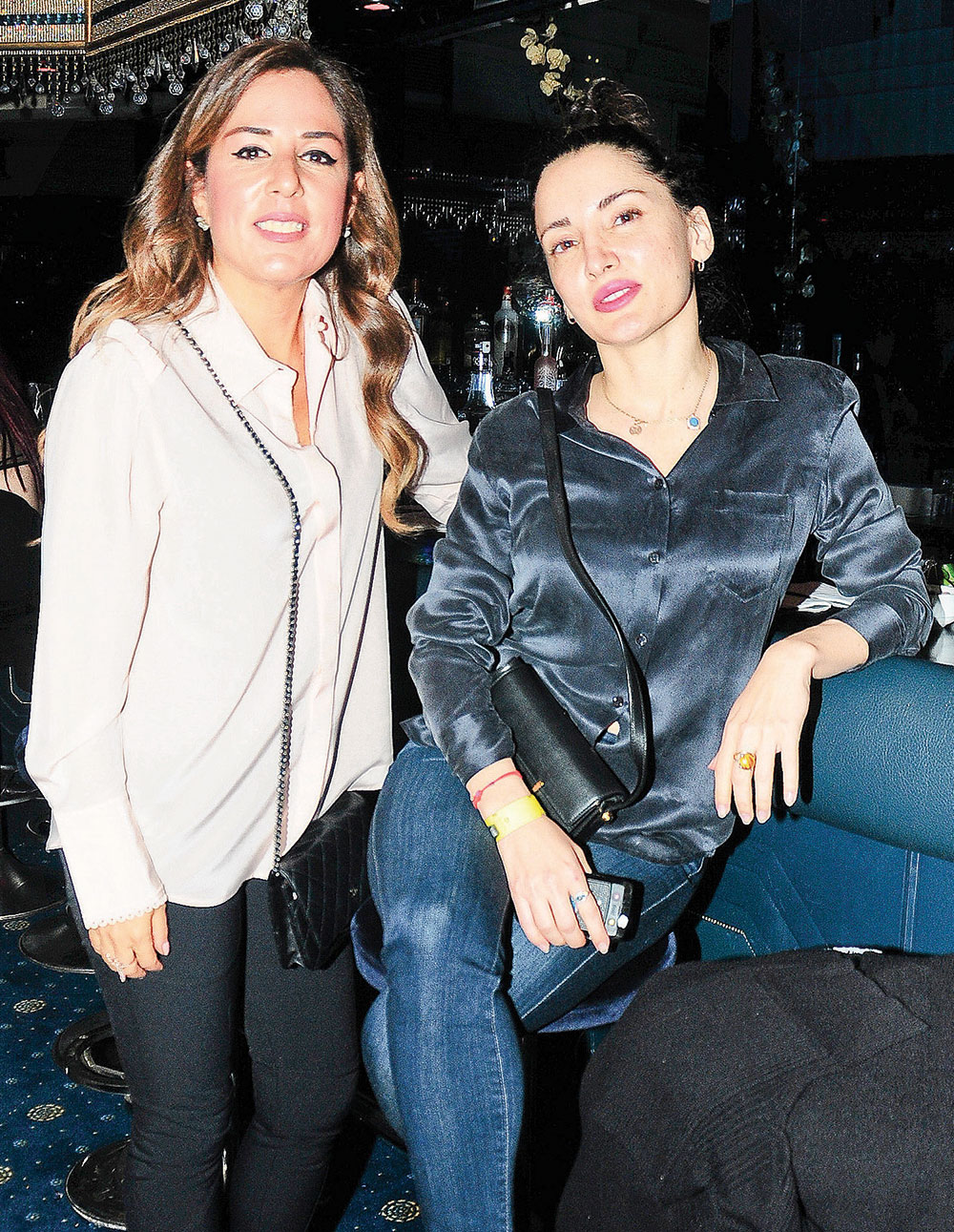 Ebru Gündeş ünlü isimleri büyüledi 