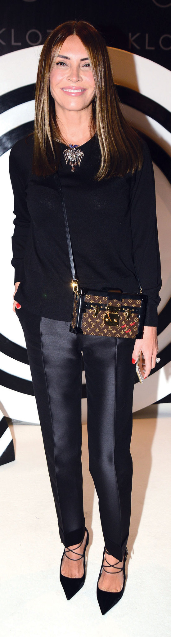 Genç tasarımcıdan koleksiyon tanıtımı 