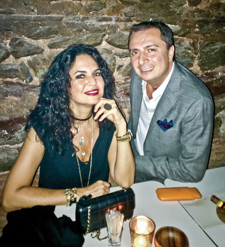 Gece hayatının en yenisi açıldı. 