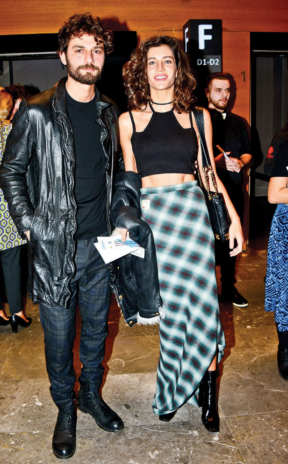 Gala geçidinde ünlüler geçidi