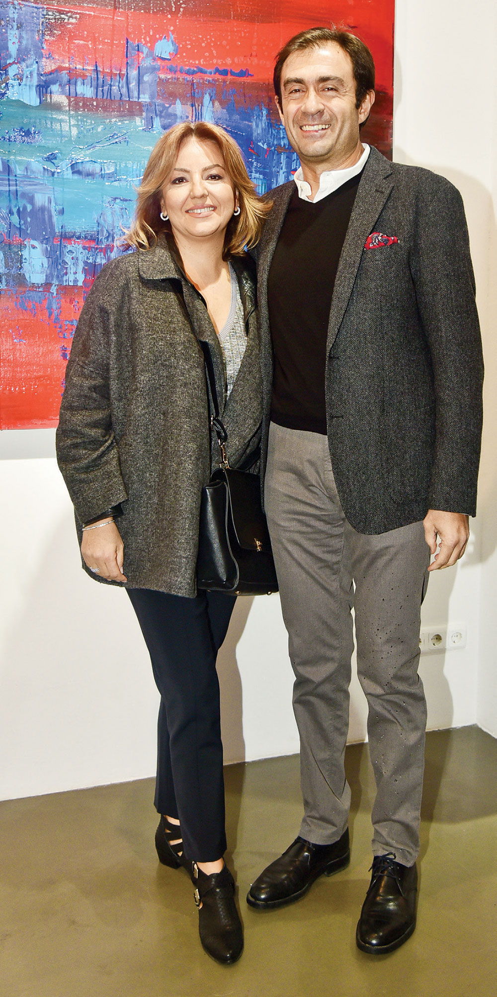 Yeni sergiye davetli açılış 